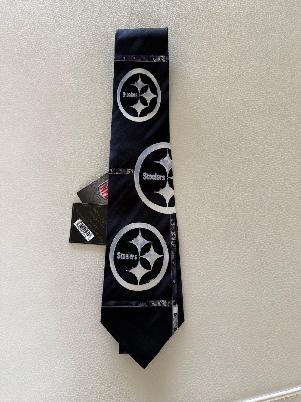 Pittsburgh Steelers NFL Black/White Logo 100% Silk Tie NEW With Tags